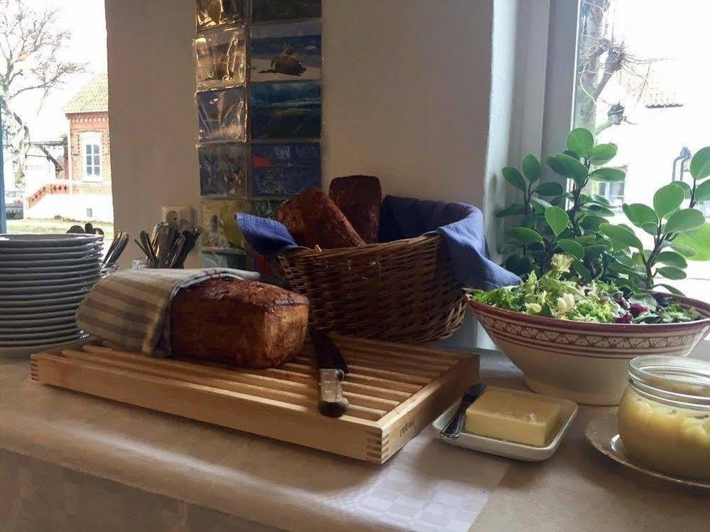 Hotell Spelabaecken Skanör med Falsterbo المظهر الخارجي الصورة